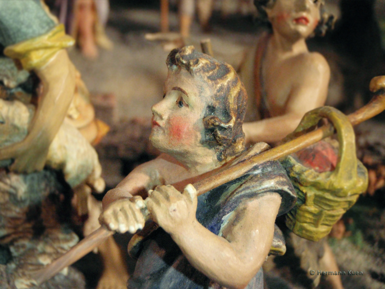 Gruppen Postreiter Junge mit Korb 2